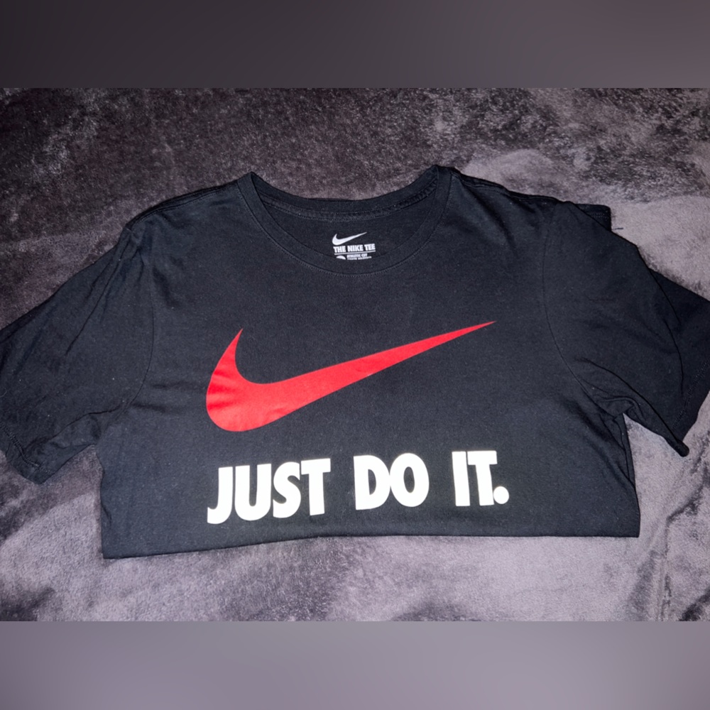 Women’s Nike Tee